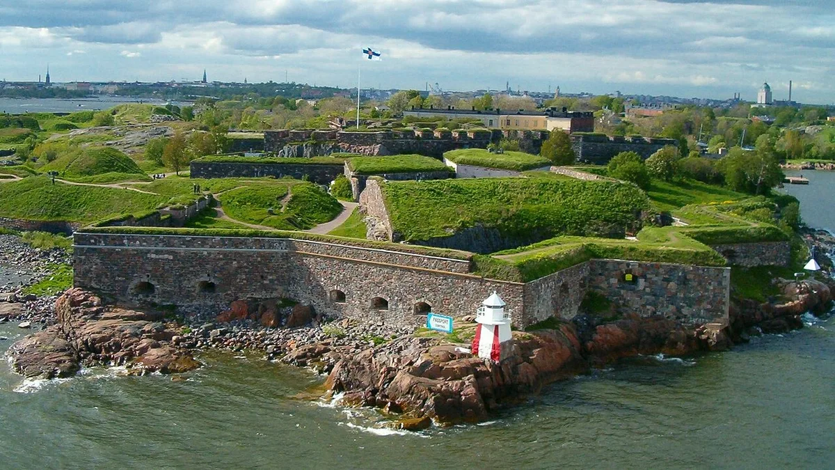 Helsinki: location context for commercial infrastructure planning