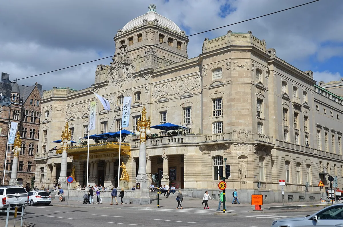 Stockholm: location context for commercial infrastructure planning