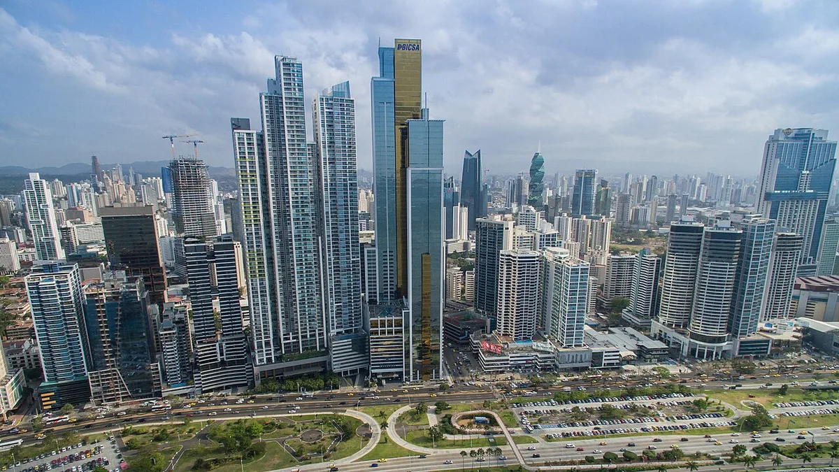 Panama City: location context for commercial infrastructure planning