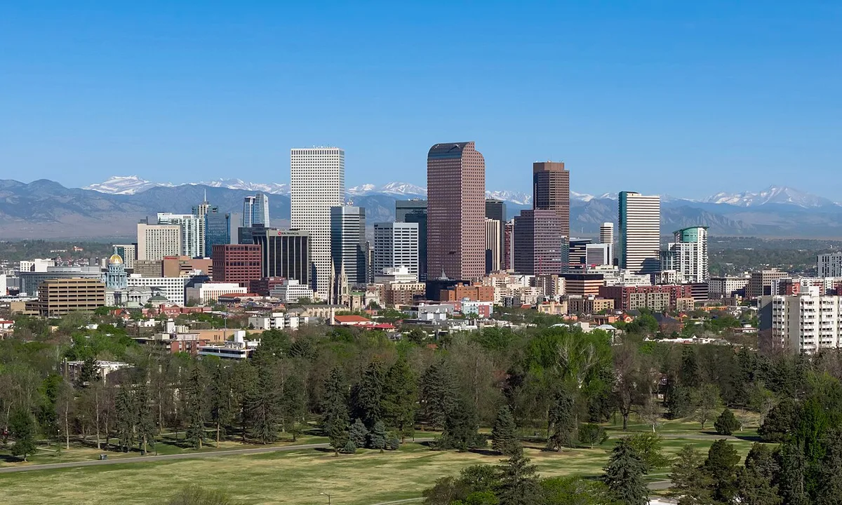Denver, Colorado: location context for commercial infrastructure planning