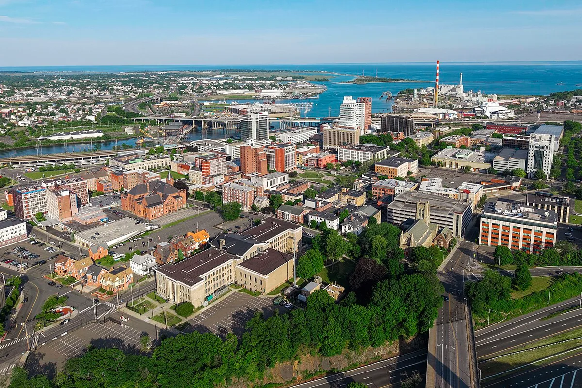Bridgeport, Connecticut: location context for commercial infrastructure planning