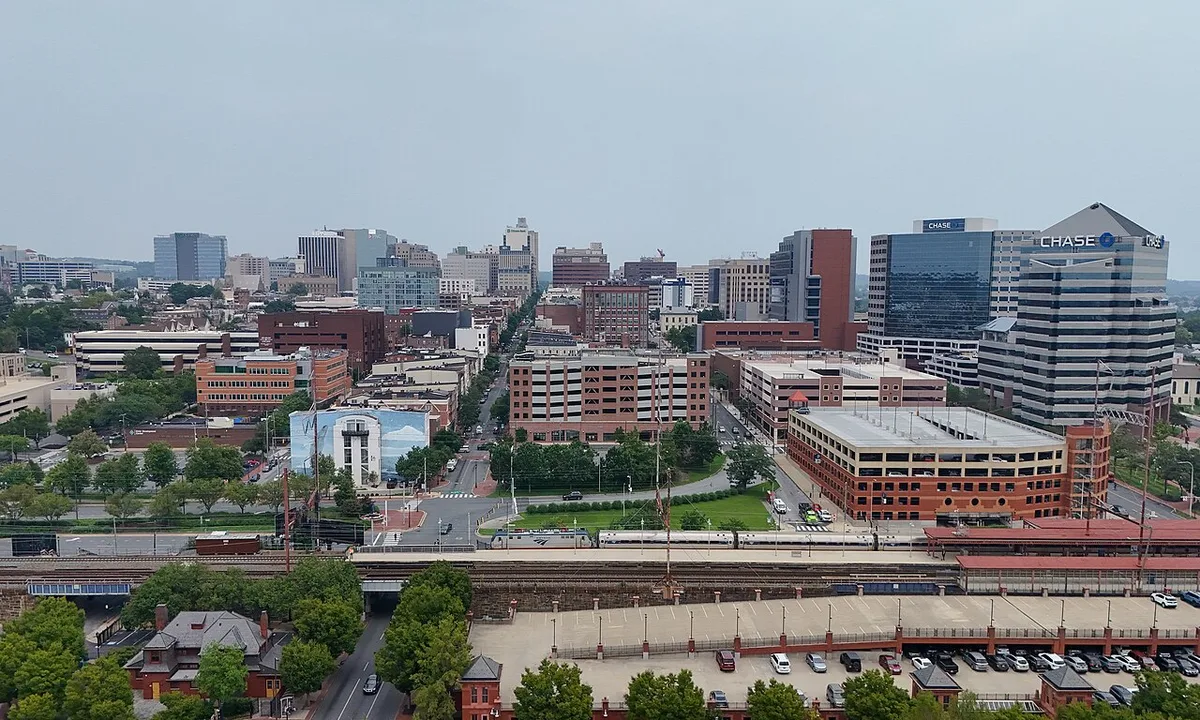 Wilmington, Delaware: location context for commercial infrastructure planning