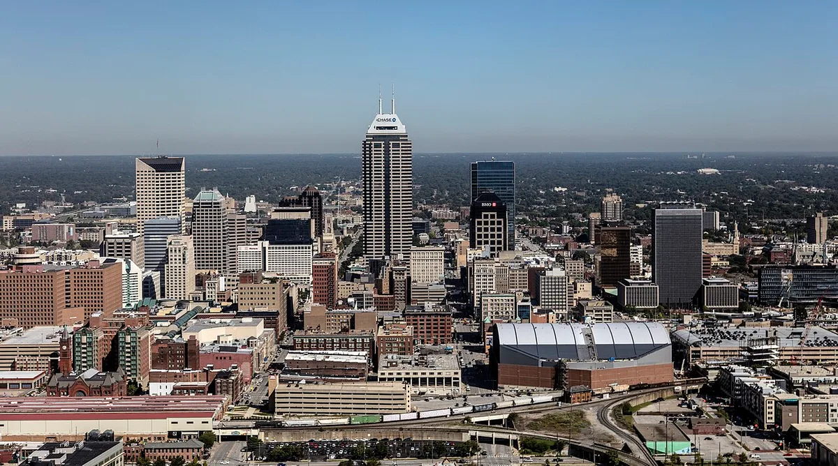 Indianapolis, Indiana: location context for commercial infrastructure planning