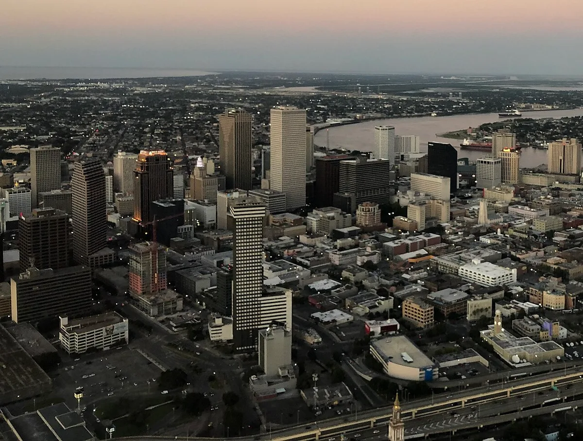 New Orleans, Louisiana: location context for commercial infrastructure planning