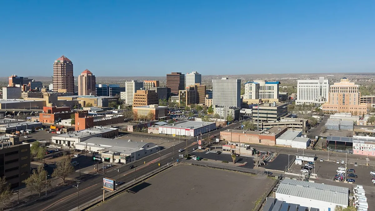 Albuquerque, New Mexico: location context for commercial infrastructure planning