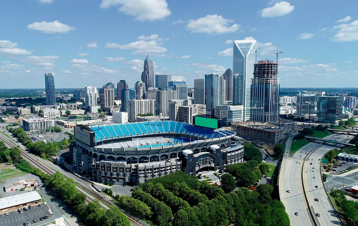 Charlotte, North Carolina: location context for commercial infrastructure planning