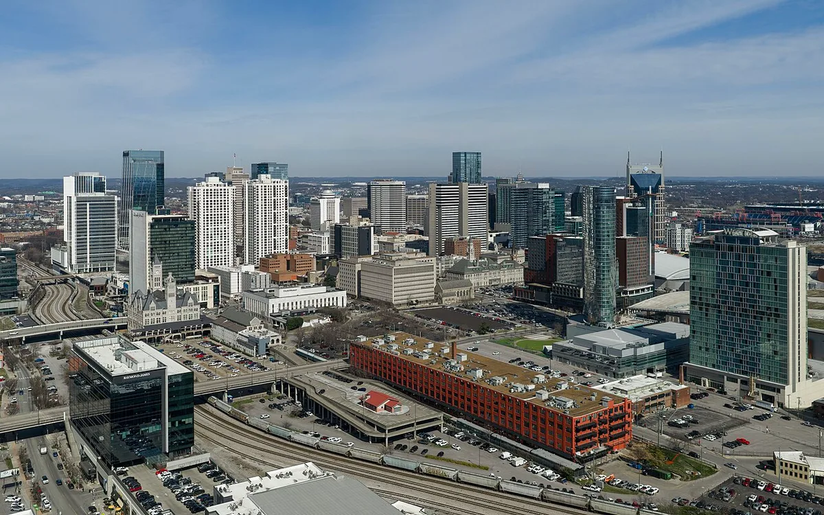 Nashville, Tennessee: location context for commercial infrastructure planning